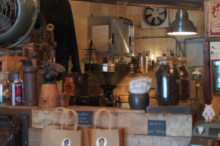 9689COFFEEの店内