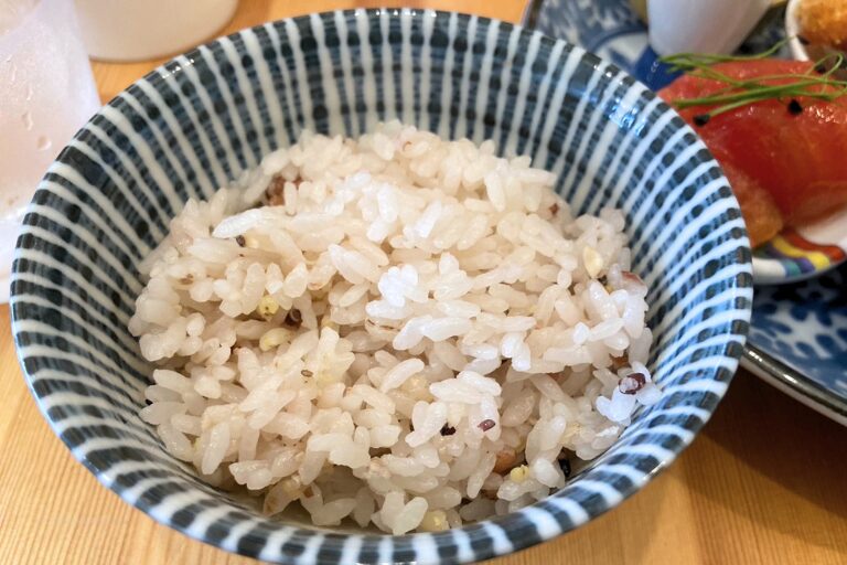 r.d.k kitchen+の豆皿お膳のお昼ごはんの十六穀米