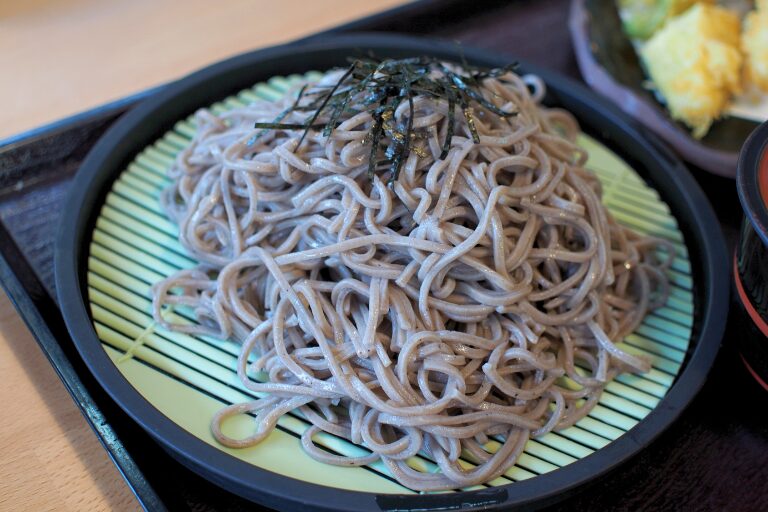 スパ羅漢の天ざるそば