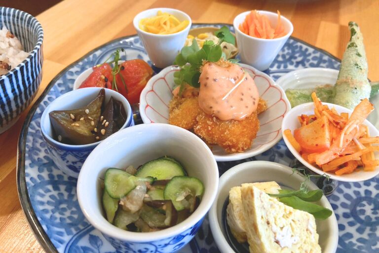 r.d.k kitchen+の豆皿お膳のお昼ごはん