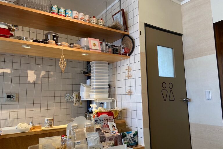 r.d.k kitchen+の店内