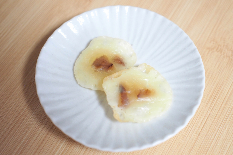 フードマークの焼きチーズ くるみの裏側